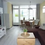 Ostseeperle Inkl Strandkorb Von Mai Bis September Und Waesche Set *