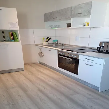 Daire Ostseeperle Inkl Strandkorb Von Mai Bis September Und Waesche Set *