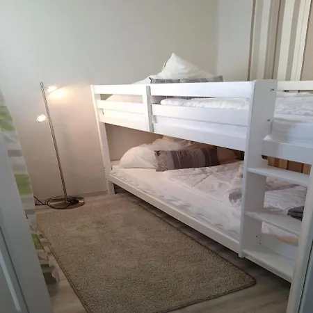 Ostseeperle Inkl Strandkorb Von Mai Bis September Und Waesche Set Daire Heiligenhafen