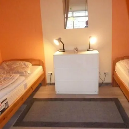 Ostseeperle Inkl Strandkorb Von Mai Bis September Und Waesche Set Daire *