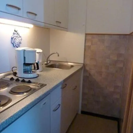 Ostseeperle Inkl Strandkorb Von Mai Bis September Und Waesche Set *