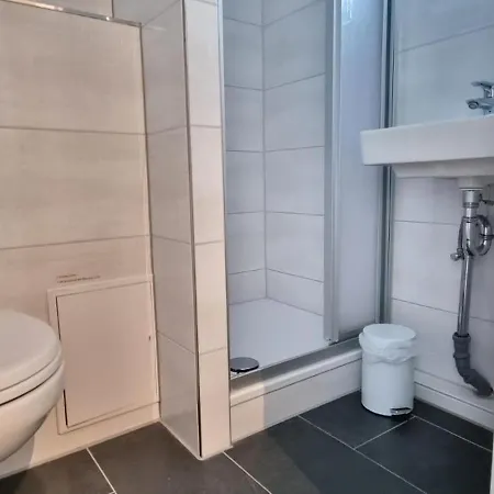 Ostseeperle Inkl Strandkorb Von Mai Bis September Und Waesche Set *