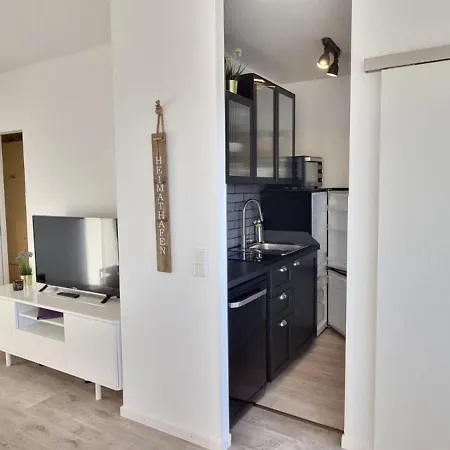 Ostseeperle Inkl Strandkorb Von Mai Bis September Und Waesche Set