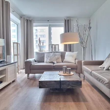 Daire Ostseeperle Inkl Strandkorb Von Mai Bis September Und Waesche Set *