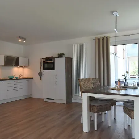 Ostseeperle Inkl Strandkorb Von Mai Bis September Und Waesche Set Apartamento *